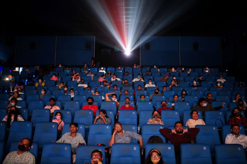 Cinema alamanda List of